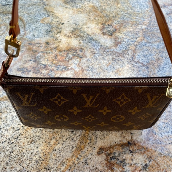 SOLD Louis Vuitton Monogram Pochette Accessoires SD1010 - Picture 5 of 14